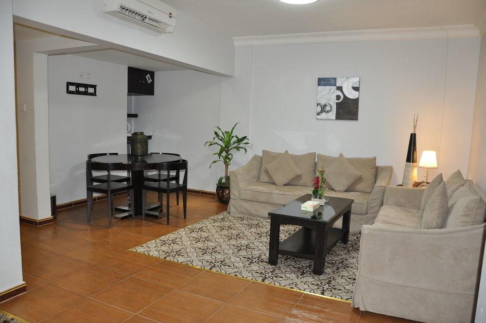 Oyo 411 Moon Hotel Νταμάμ Εξωτερικό φωτογραφία